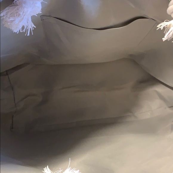 Woven Tote - Picture 6 of 9